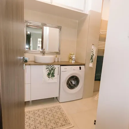 Apartment Hidden Treasure In The City Center Budapest